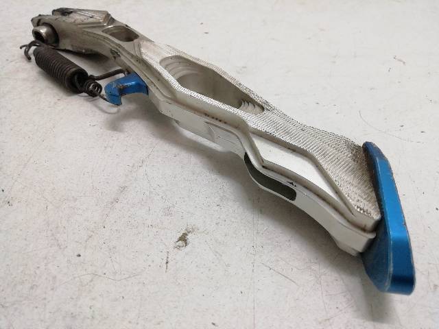 PATA-CABRA  HYOSUNG GT 125 R 10,6 (2006)