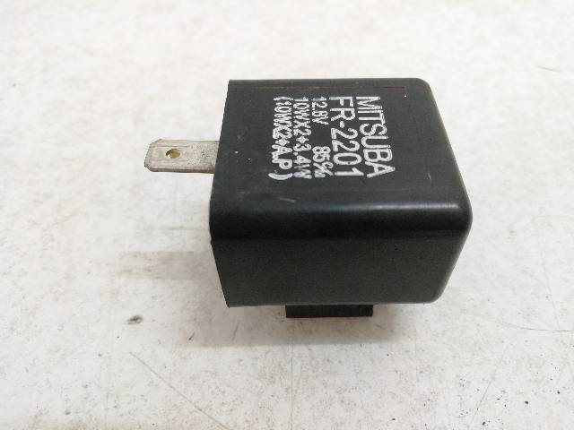 REGULADOR-RELE-INTERMITENCIA  BMW F 650 GS R-13 37 (2000)