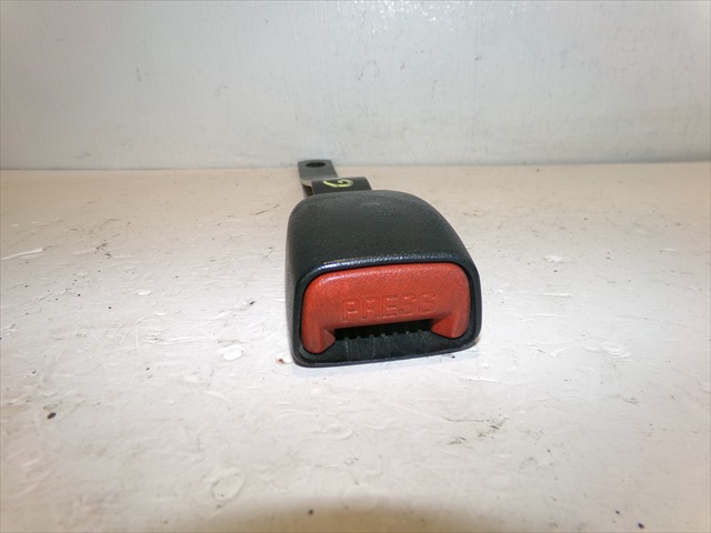 Enganche Cinturon Delantero Izquierdo