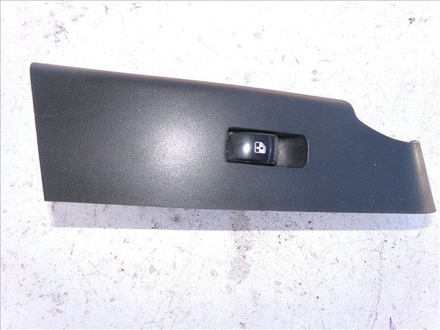 Botonera Elevalunas Delantera Derecha