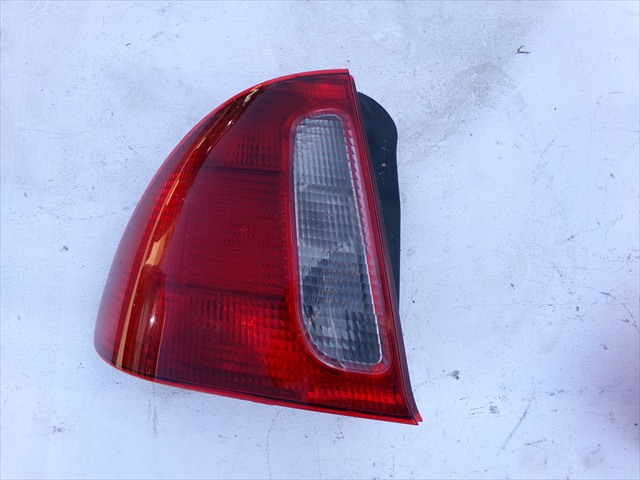 Piloto Trasera Izquierda