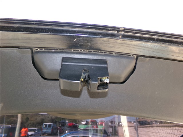 Cerradura Porton Maletero