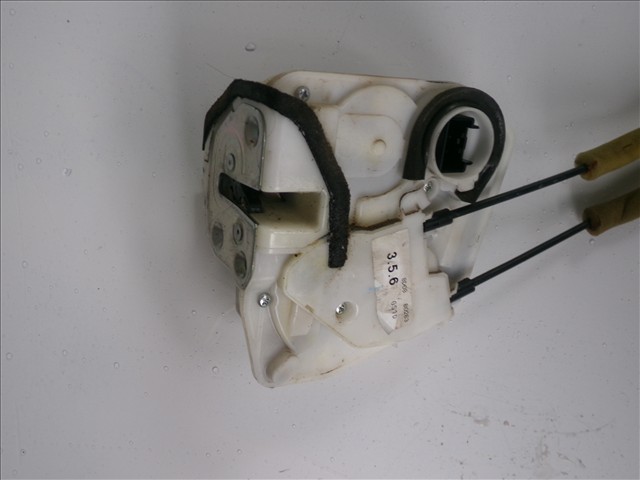 Cerradura Delantero Izquierda