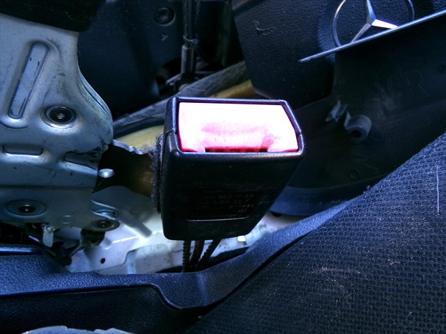 Enganche Cinturon Delantero Derecho