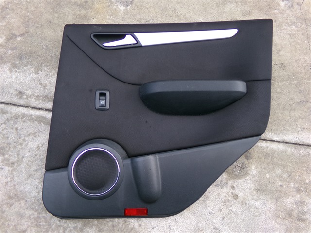 Guarnecido Trasero Derecho