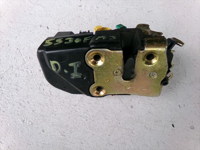 Cerradura Delantero Izquierda