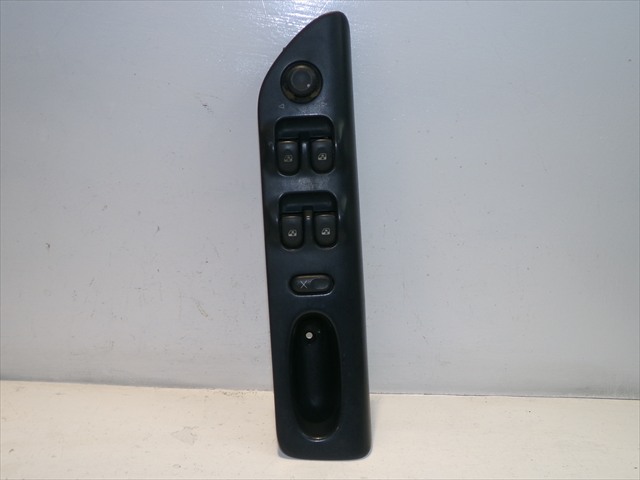 Botonera Elevalunas Delantera Izquierda