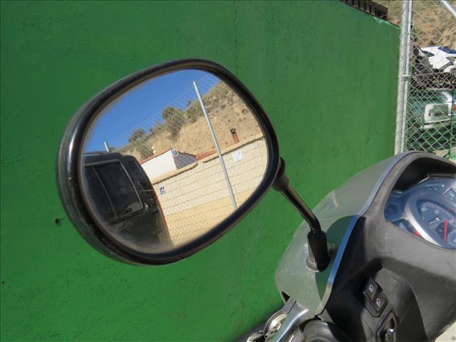 Retrovisor Izquierdo