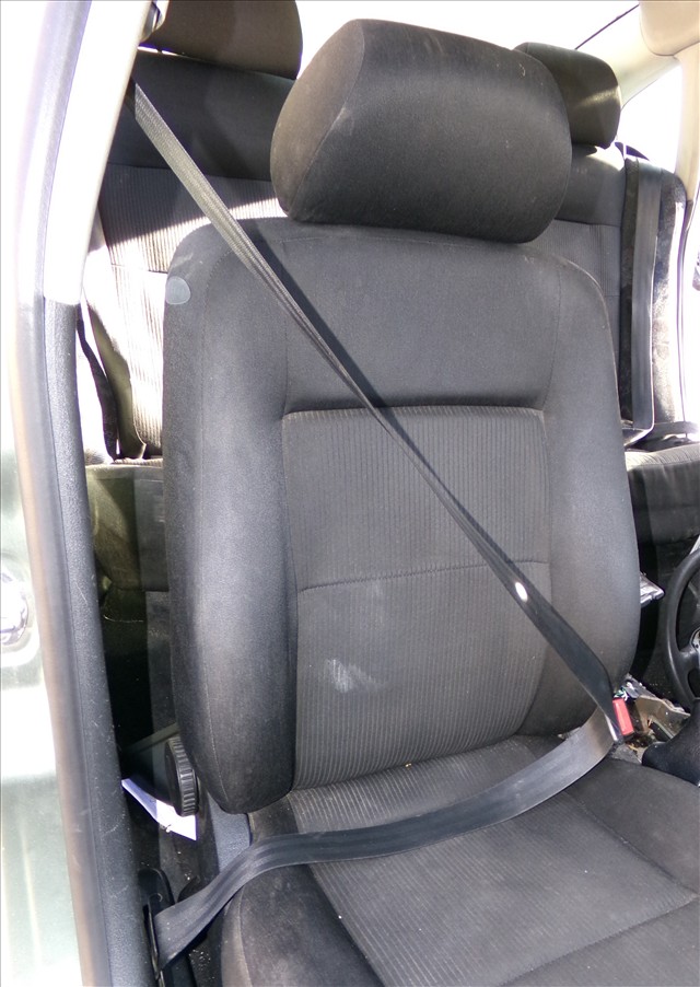 Cinturon Delantero Derecho