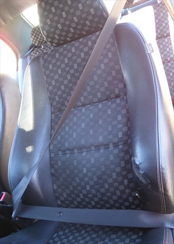 Cinturon Delantero Izquierdo