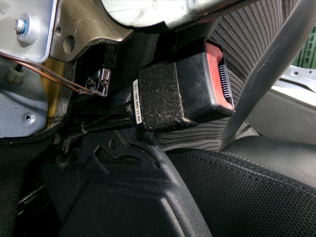 Enganche Cinturon Delantero Derecho