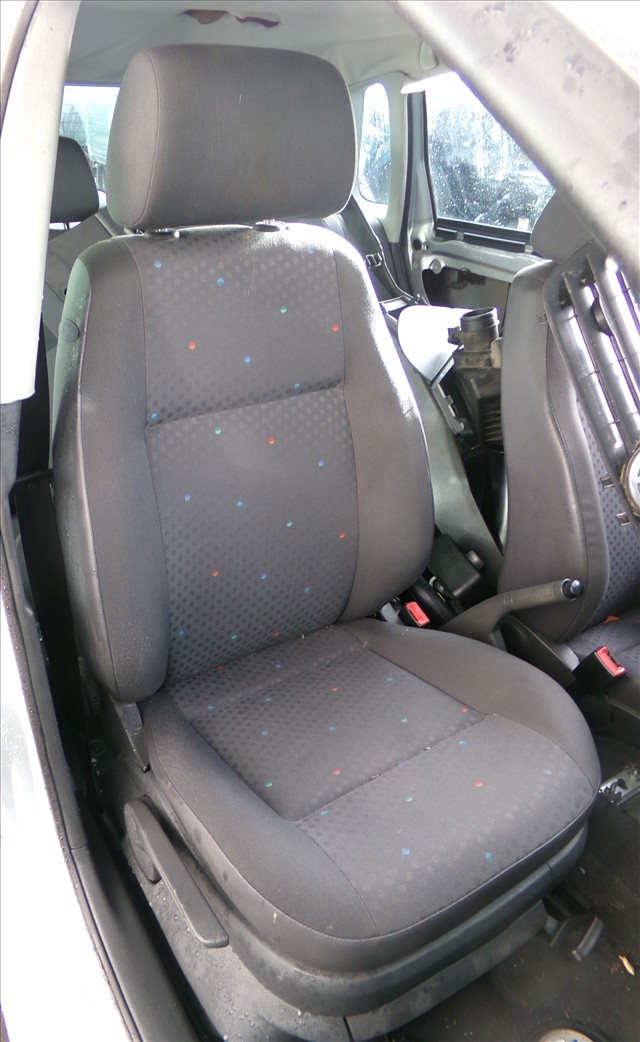 Asiento Delantero Derecho