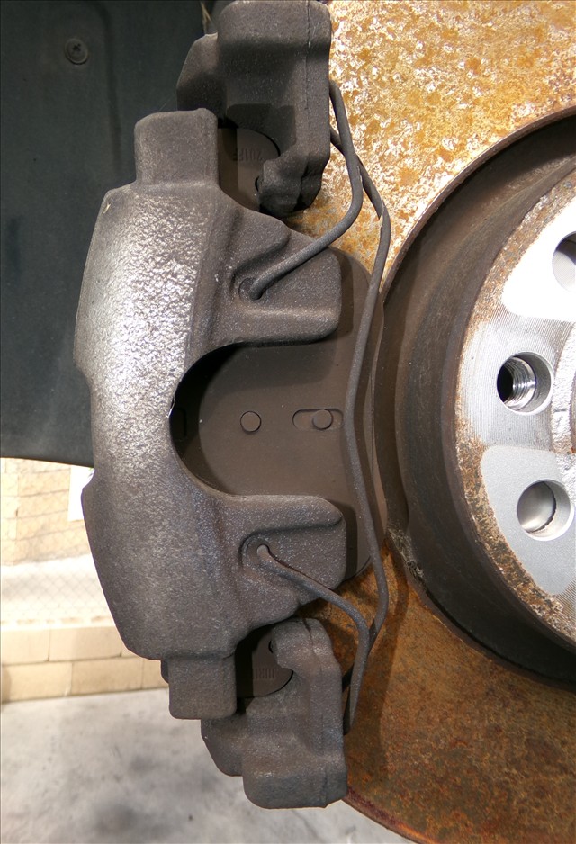 Pinza de Freno Delantera Izquierda