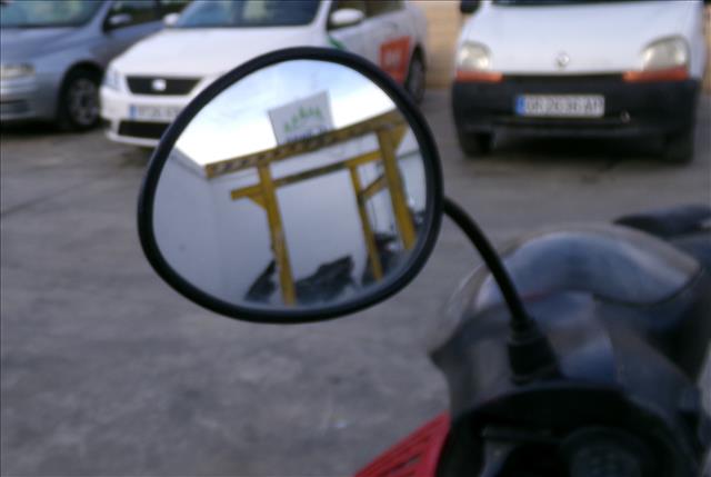 Retrovisor Izquierdo
