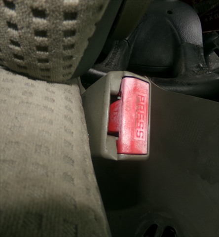 Enganche Cinturon Delantero Derecho