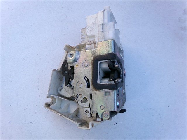 Cerradura Trasera Derecha