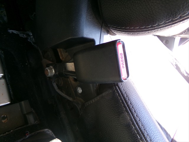 Enganche Cinturon Delantero Izquierdo