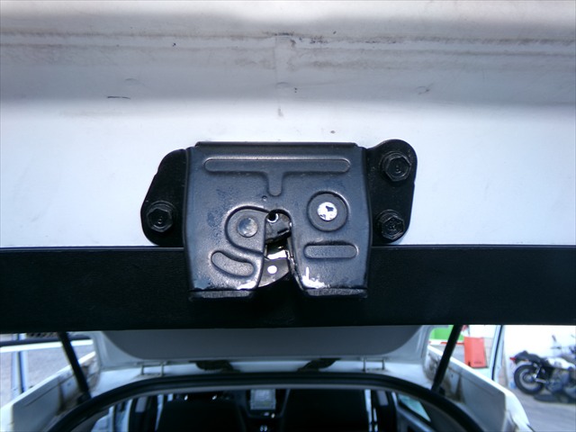 Cerradura Porton Maletero