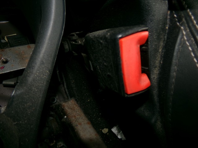 Enganche Cinturon Delantero Izquierdo