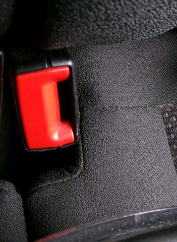 Enganche Cinturon Trasero Izquierdo