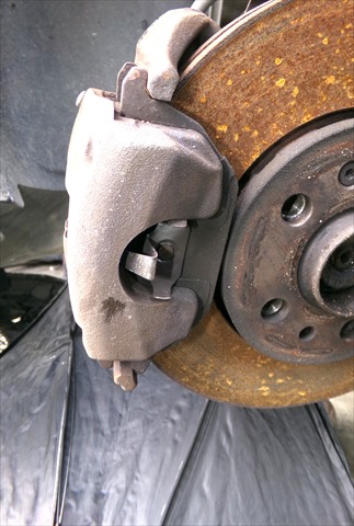 Pinza de Freno Delantera Izquierda