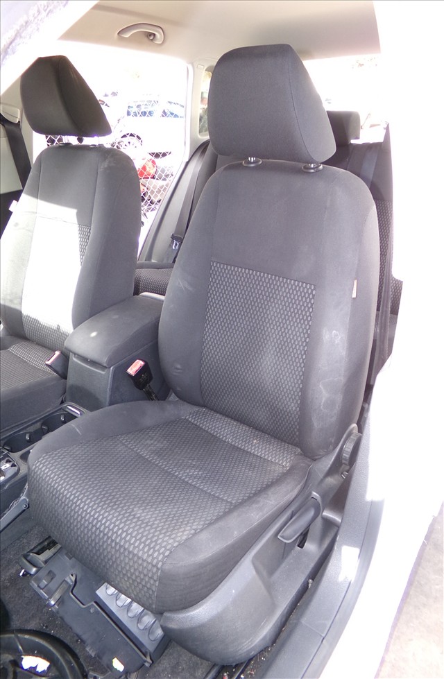 Asiento Delantero Izquierdo