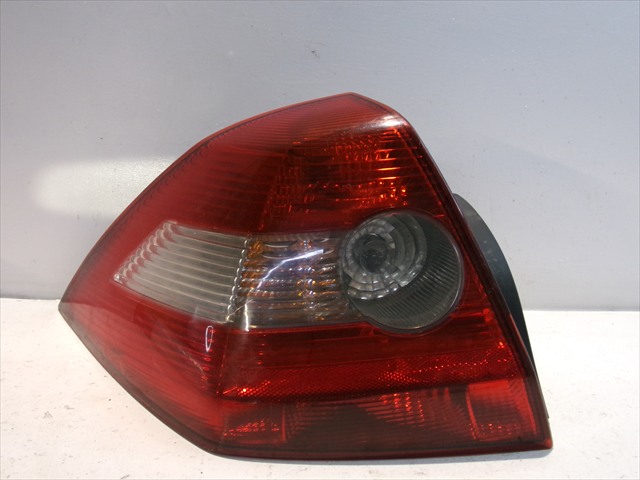 Piloto Trasera Izquierda