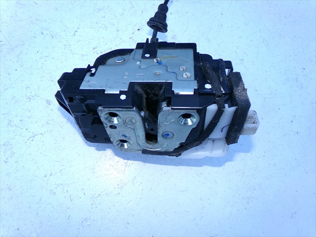 Cerradura Delantero Derecha