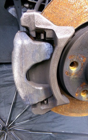 Pinza de Freno Delantera Izquierda