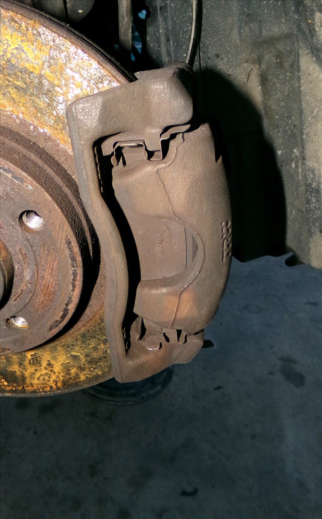 Pinza de Freno Delantera Derecha