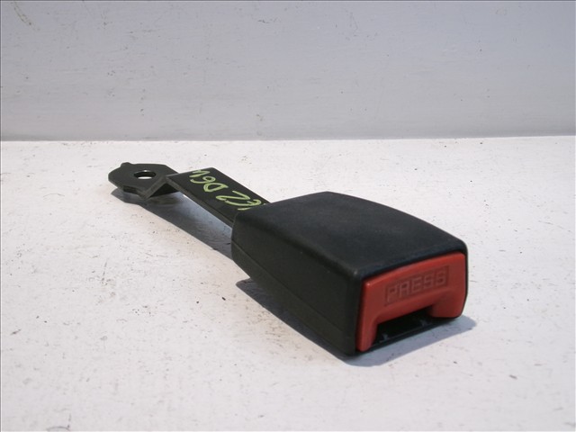 Enganche Cinturon Delantero Derecho