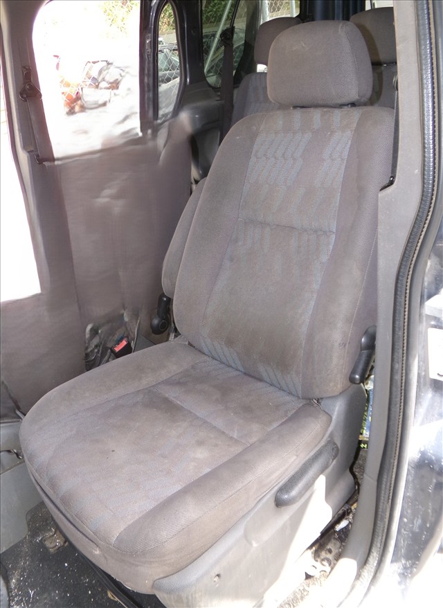 Asiento Delantero Izquierdo