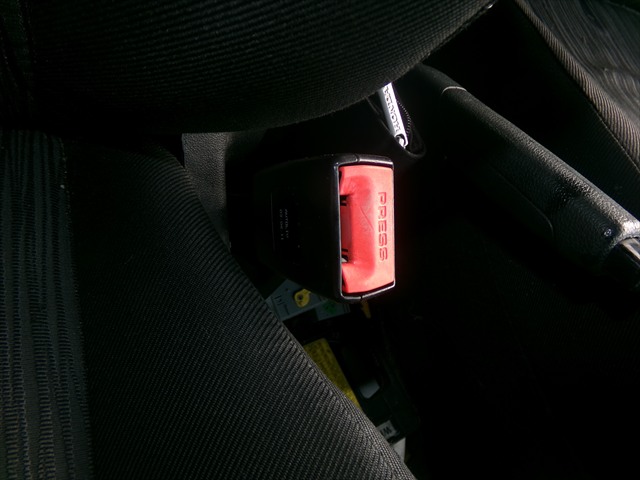 Enganche Cinturon Delantero Derecho