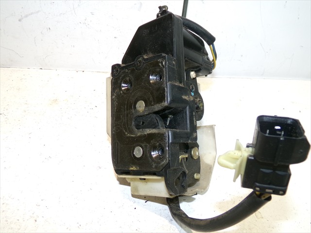 Cerradura Delantero Izquierda
