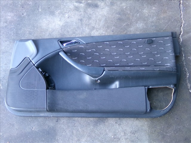 Guarnecido Delantero Derecho