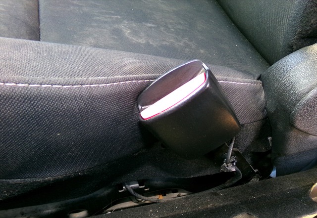 Enganche Cinturon Delantero Derecho