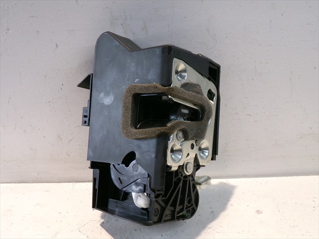 Cerradura Delantero Derecha