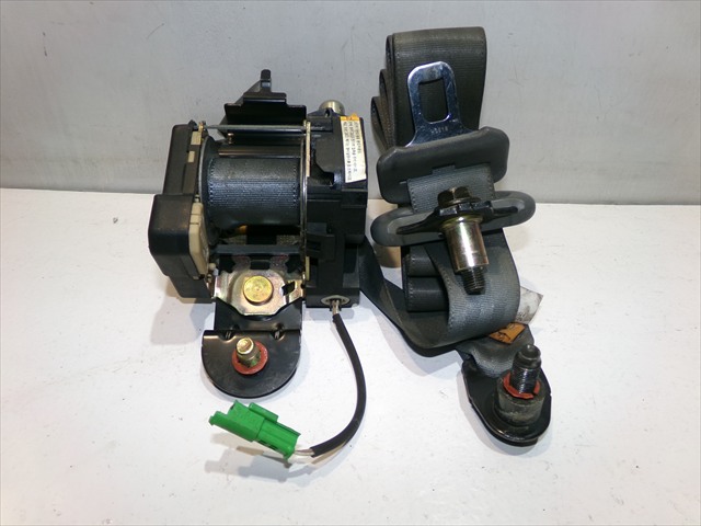 Cinturon Delantero Izquierdo