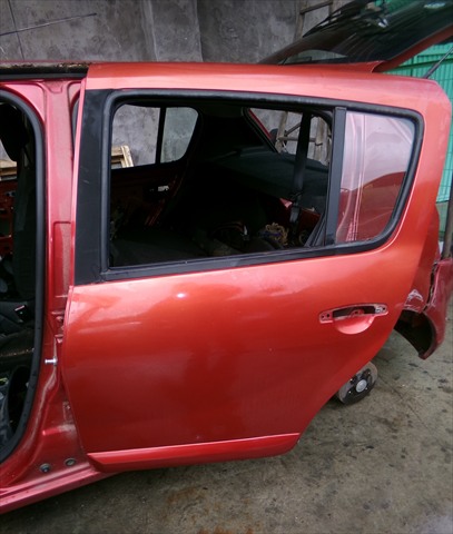 Puerta Trasera Izquierda