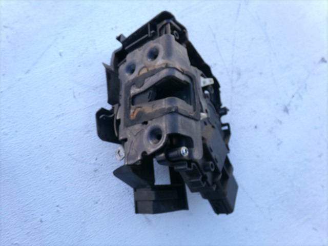 Cerradura Delantero Izquierda