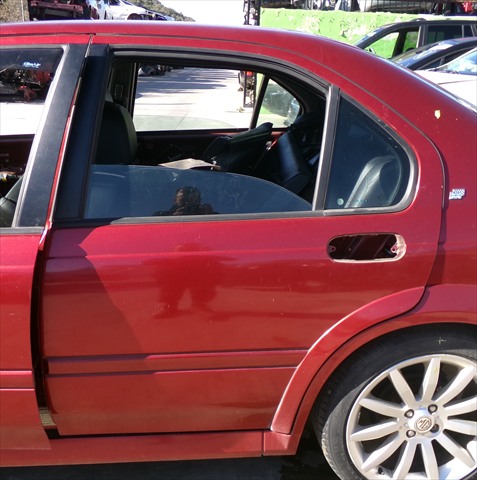 Puerta Trasera Izquierda