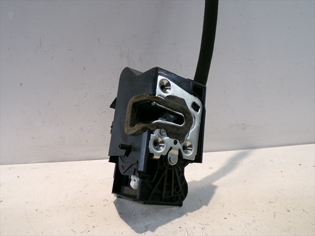 Cerradura Trasera Derecha