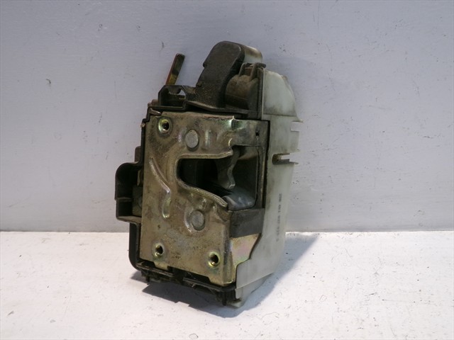 Cerradura Delantero Izquierda