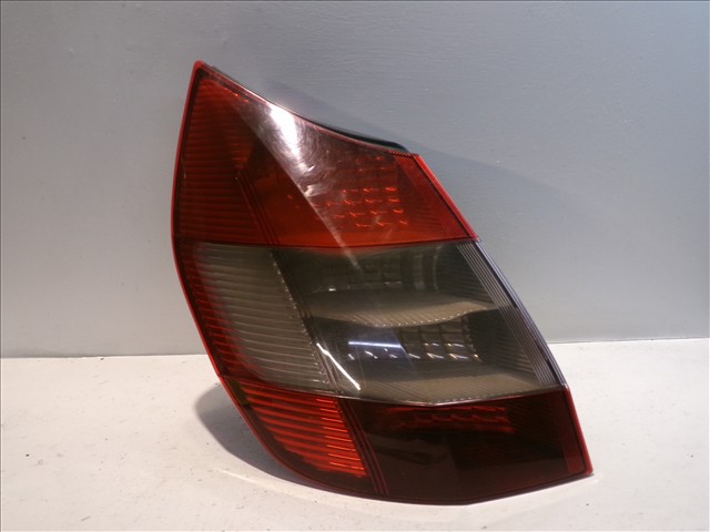 Piloto Trasera Izquierda