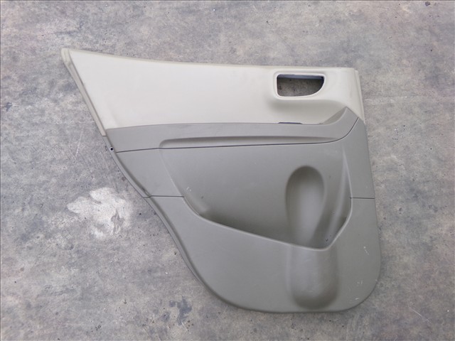 Guarnecido Trasero Izquierdo