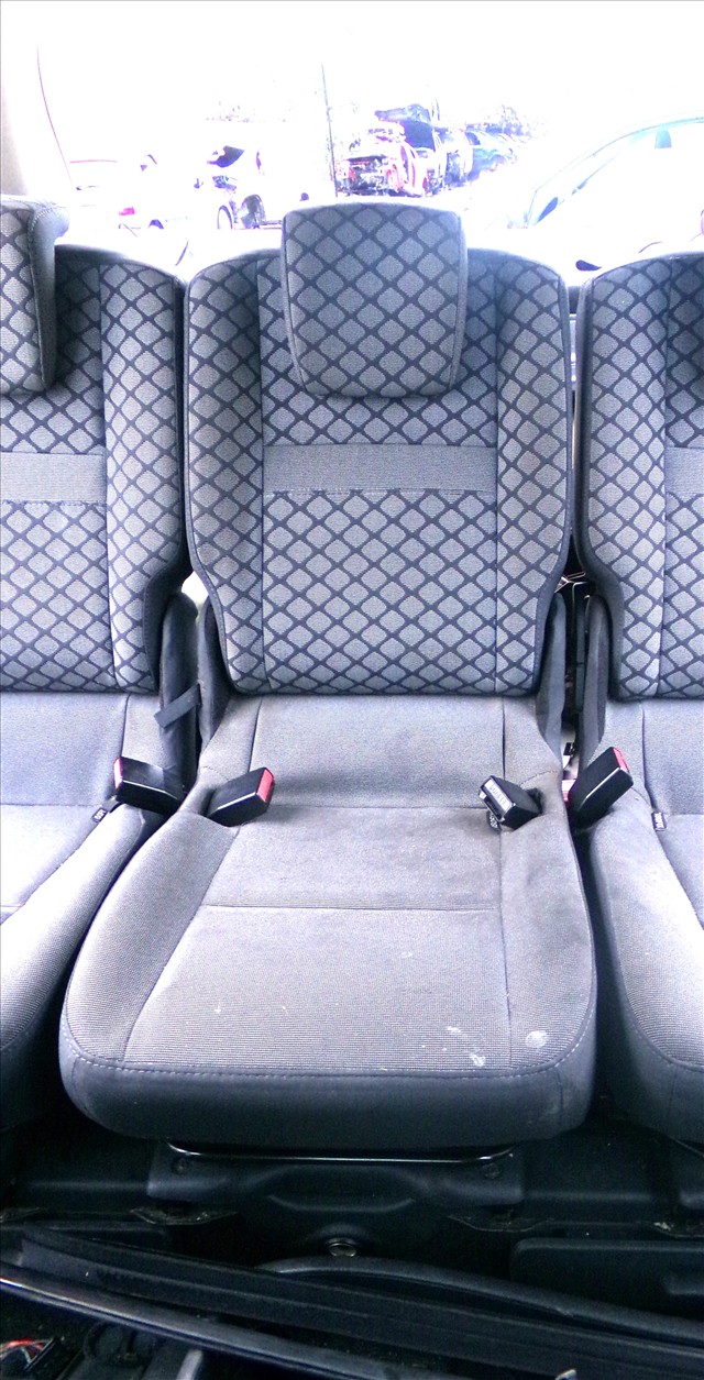 Asiento Trasero Central