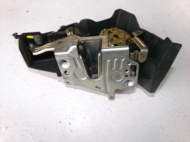 Cerradura Trasera Derecha