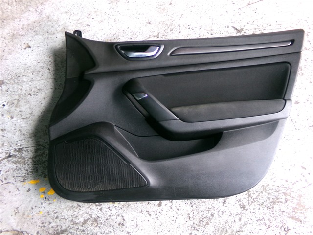 Guarnecido Delantero Derecho