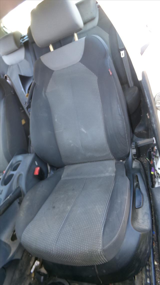 Asiento Delantero Izquierdo