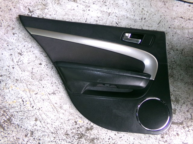 Guarnecido Trasero Izquierdo